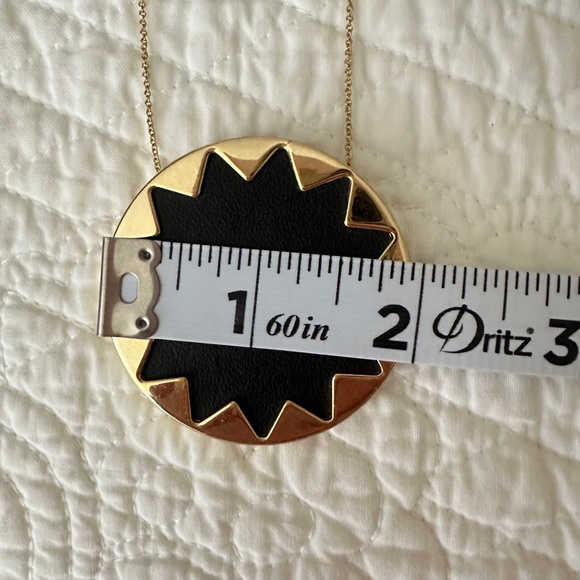 House of Harlow Large Black Gold Sunburst Necklace - Picture 4 of 8